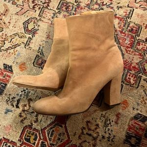 Maud Frizon Paris Vintage tan suede boots